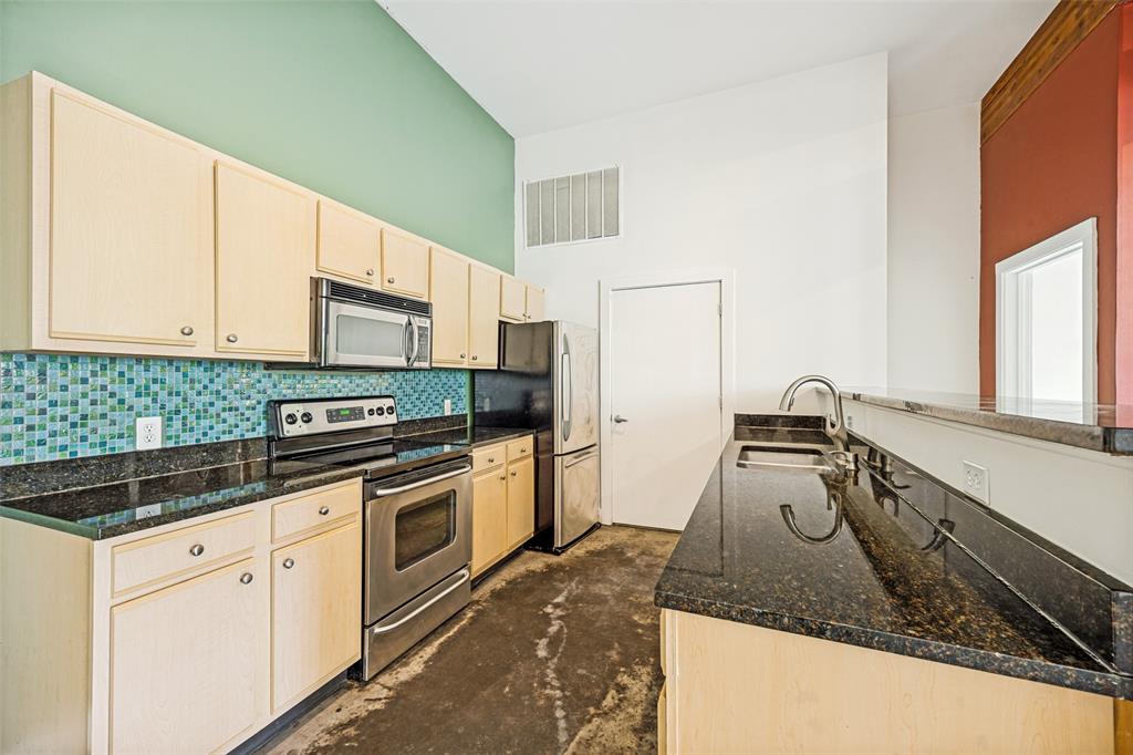 Live Oak Lofts Condo - Residential