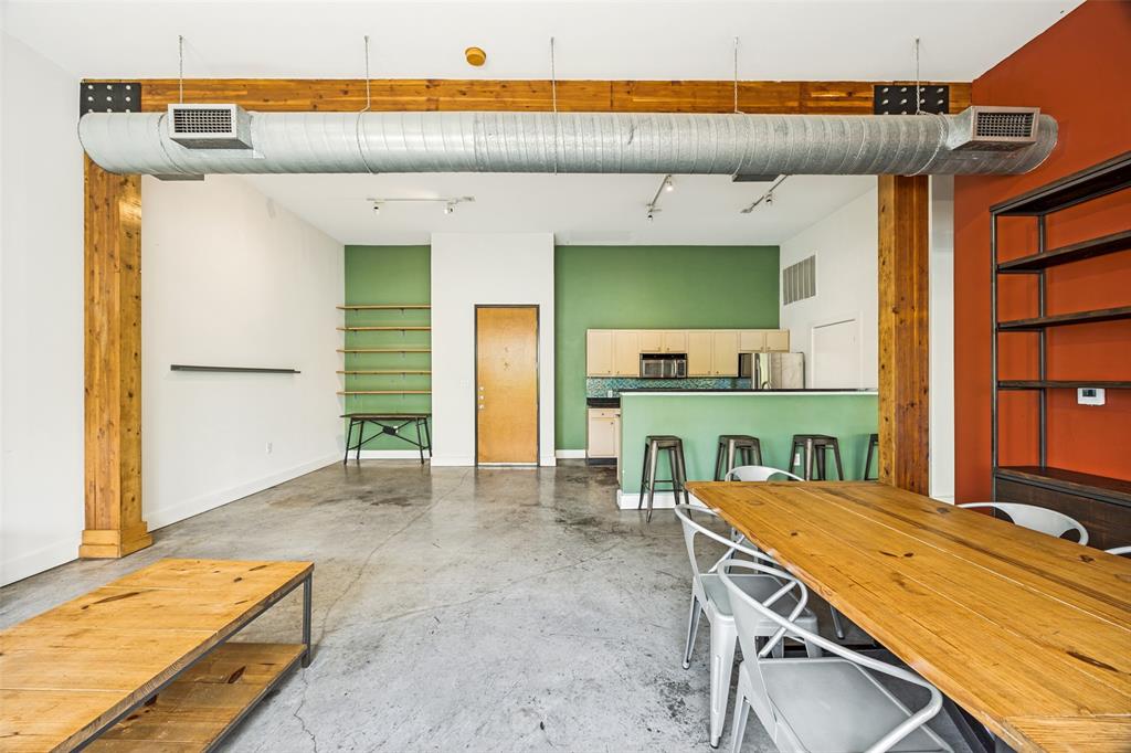 Live Oak Lofts Condo - Residential
