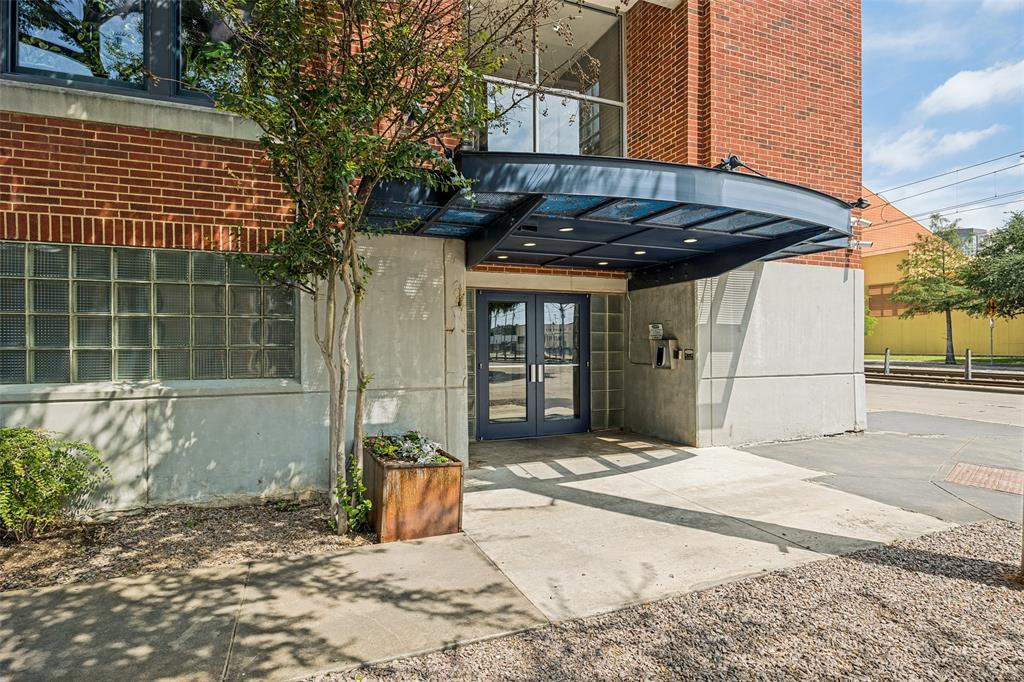 Live Oak Lofts Condo - Residential