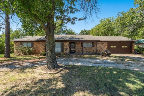 712 Indiana Street Graham TX 76450