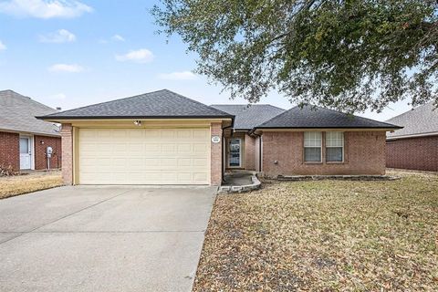 331 Meador Lane Burleson TX 76028