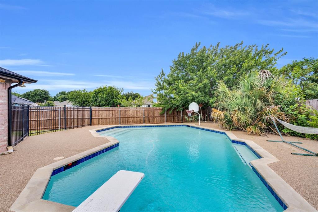 Keswick Gardens Ph 01 - Residential