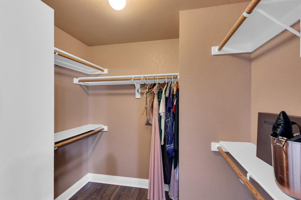 Keswick Gardens Ph 01 - Residential