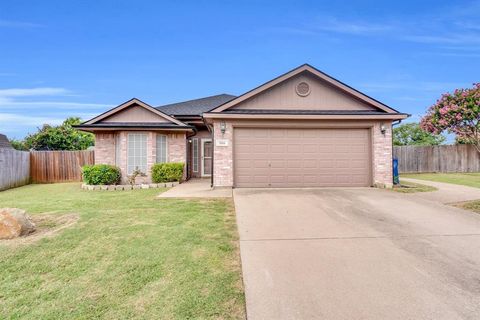 1006 Darren Drive Burleson TX 76028