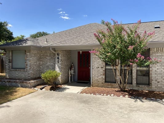 641 HIGHLAND MEADOWS DR, LEWISVILLE, TX 75077 - Image 36c8e4f5500dfae0c3b3142edfaad55f/639713344
