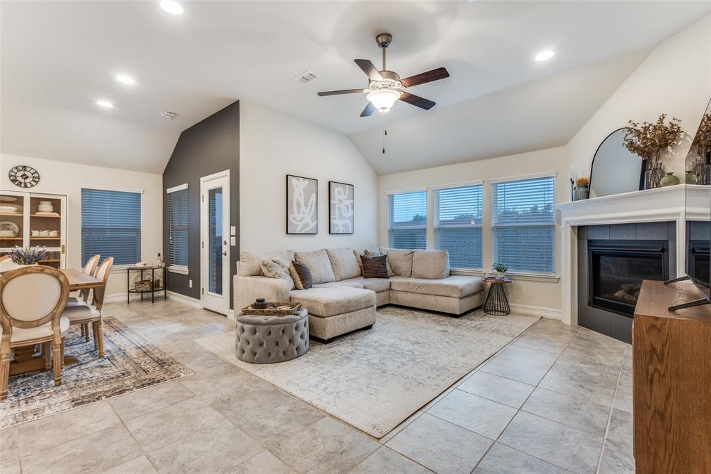 413 Yellowstone Drive