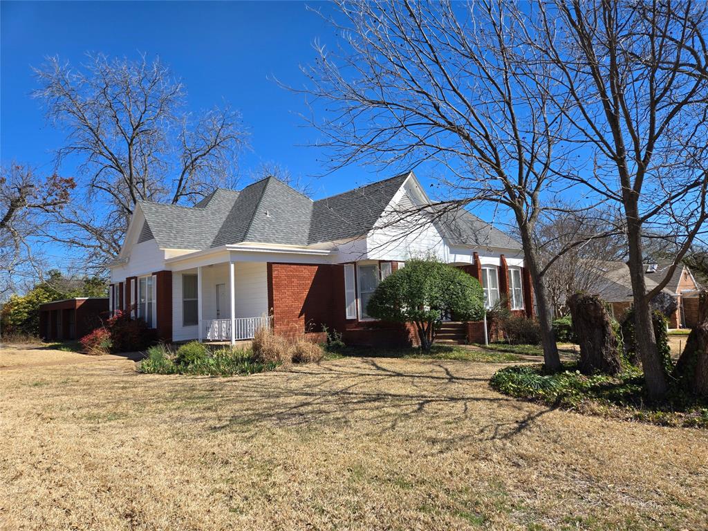 514 W Baylor Street