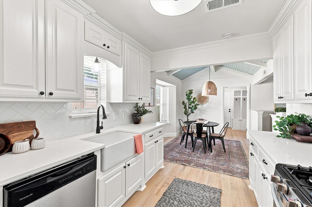 1407 Glenhill Lane