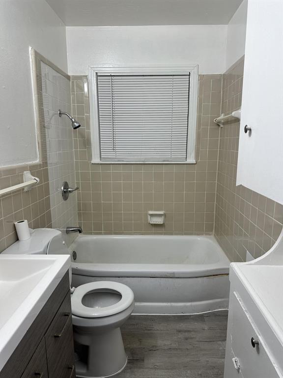 MCELVEEN - Residential Lease