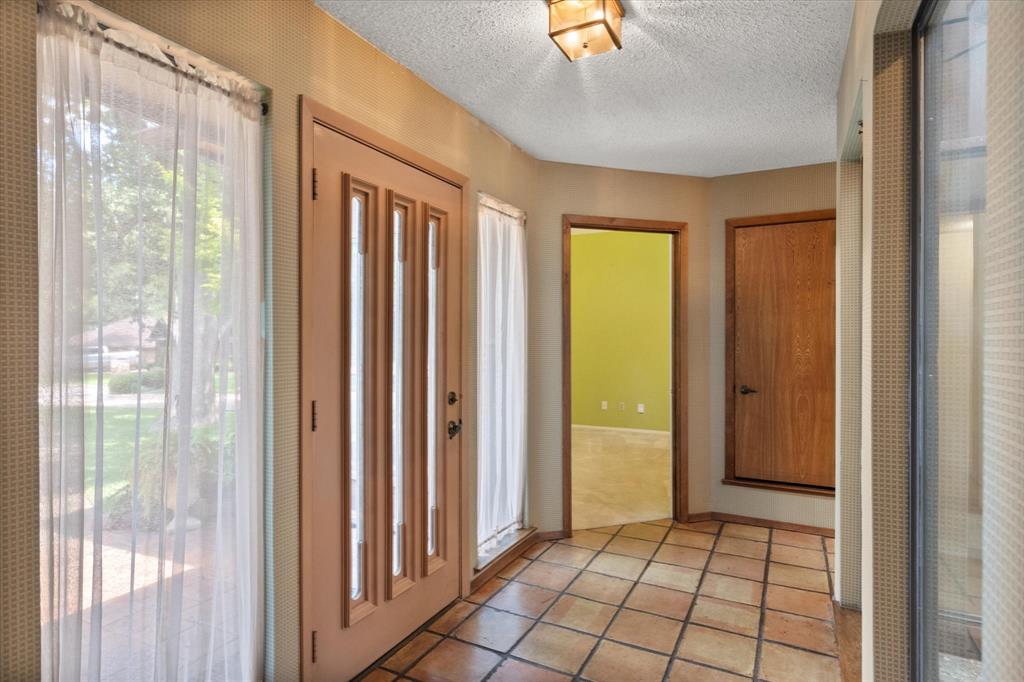5216 Wind Rock Court