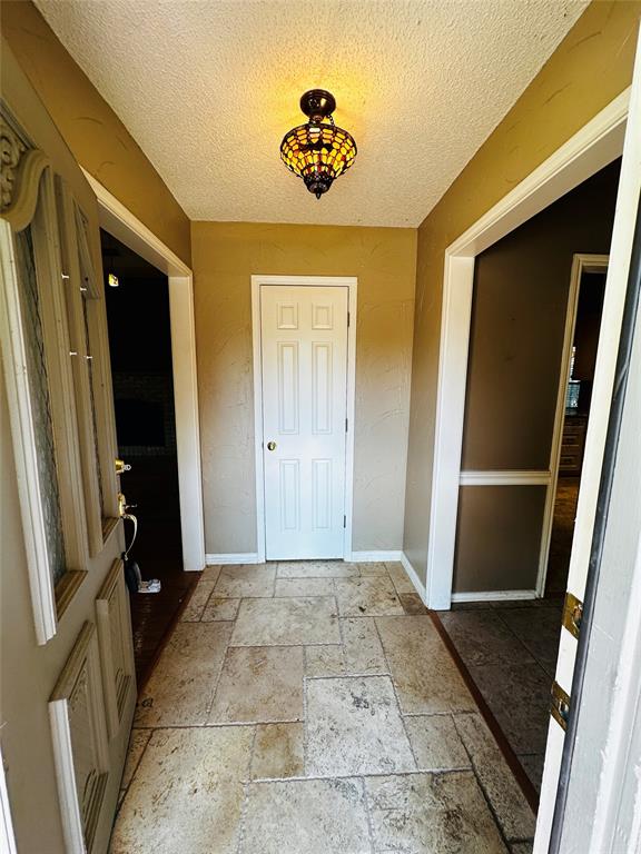 2511 Tanglewood Drive