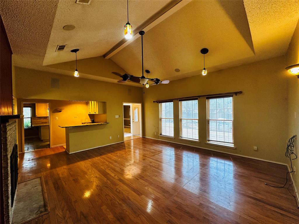 Oak Creek Estate Grapevine - Residential