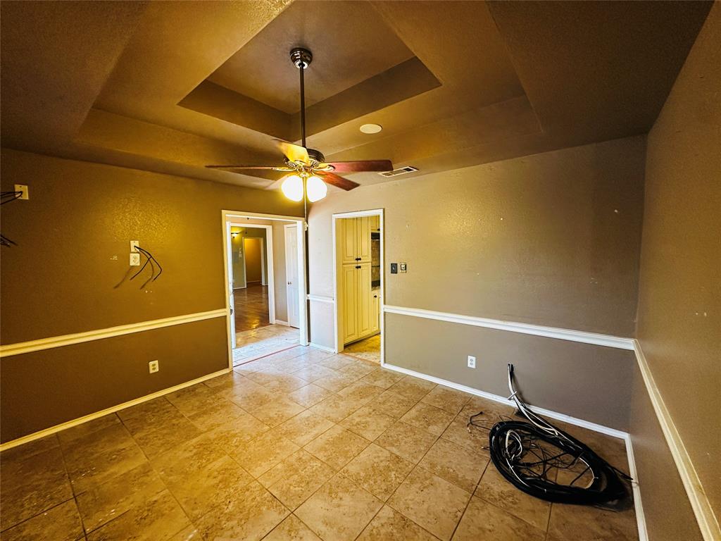 2511 Tanglewood Drive