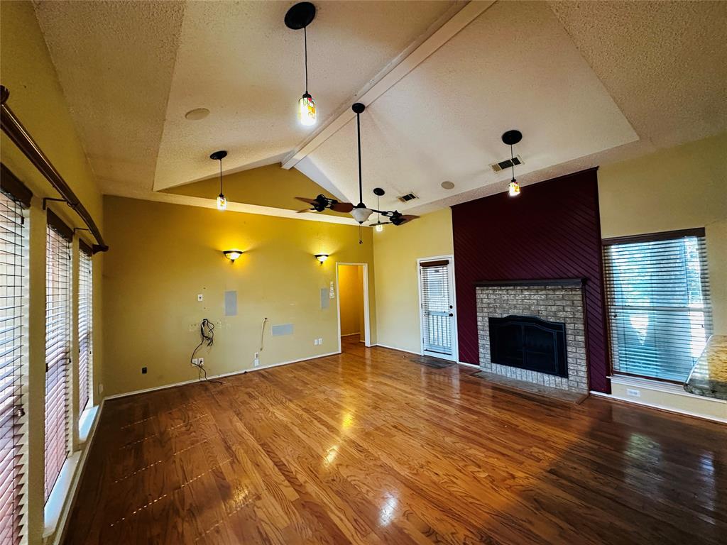Oak Creek Estate Grapevine - Residential