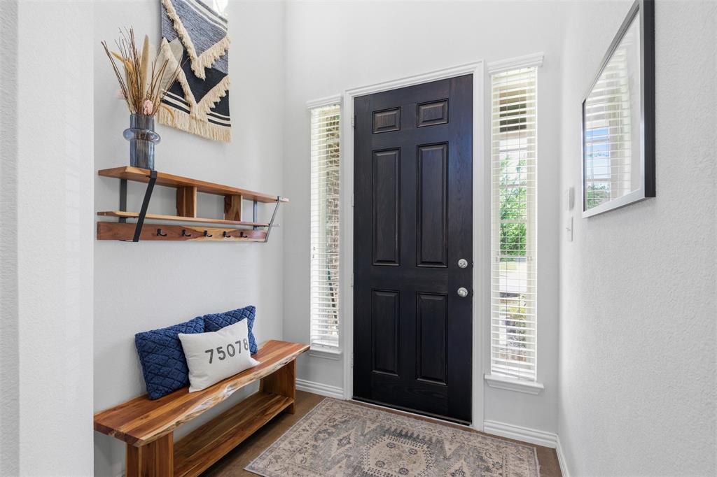 2811 Hackberry Creek Trail