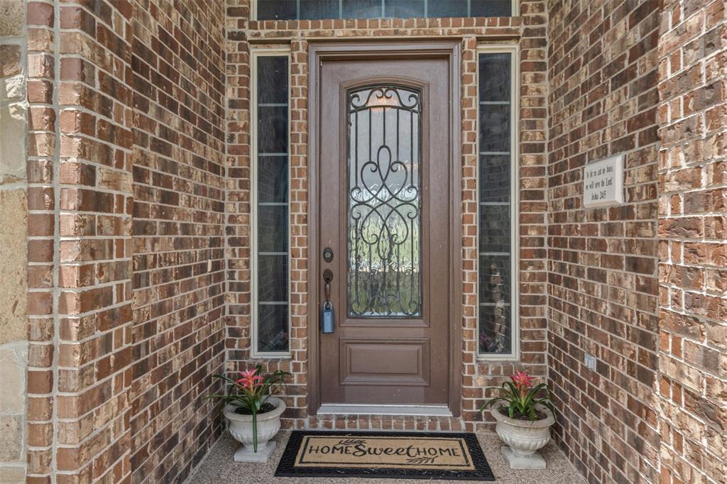 212 Tara Lane
