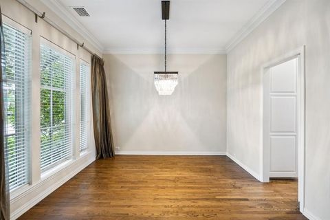 Tiny photo for 5001 Stanford Avenue, Dallas, TX 75209 (MLS # 21067198)