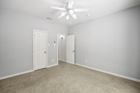 Tiny photo for 5001 Stanford Avenue, Dallas, TX 75209 (MLS # 21067198)