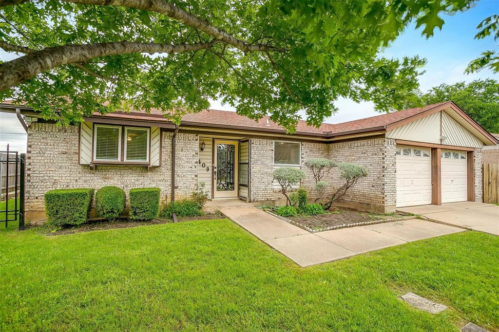 6409 N Stardust Drive
