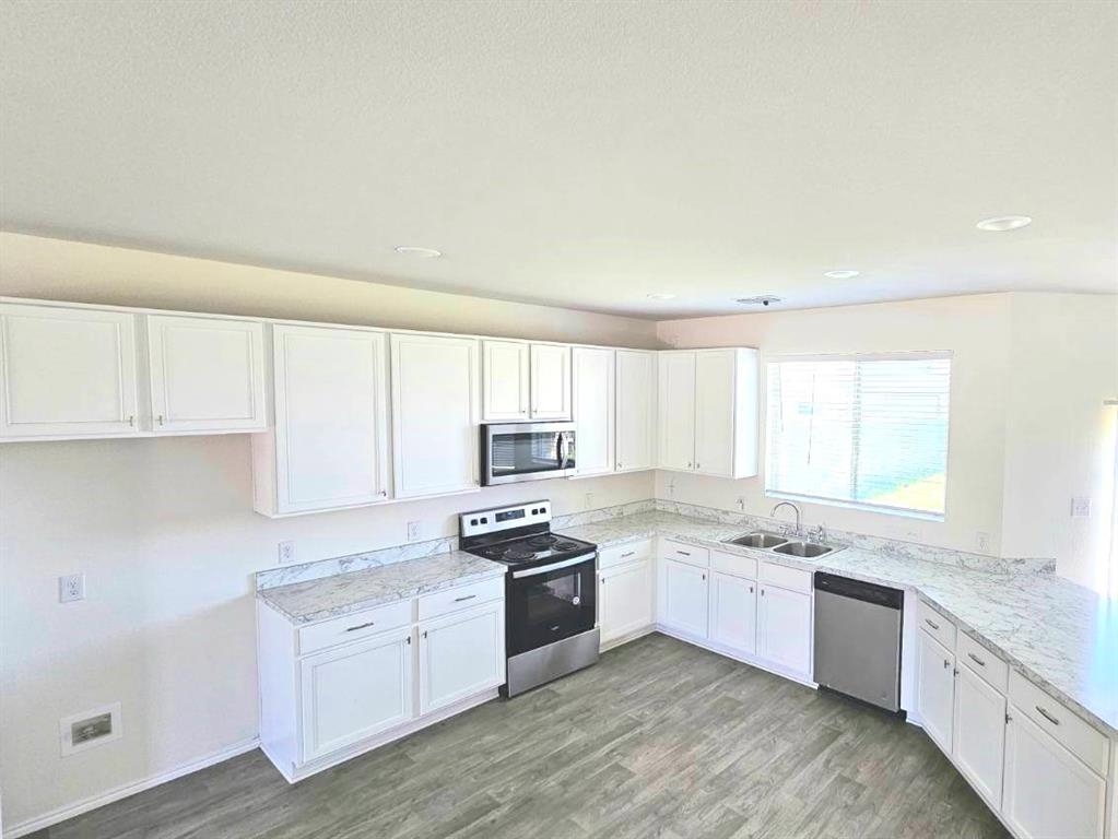 1004 Waverly Drive