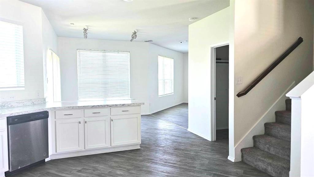 1004 Waverly Drive