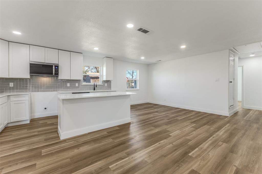 9505 Frostwood Street