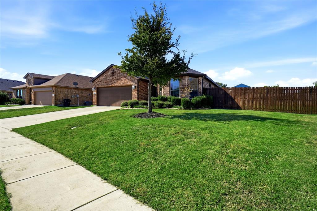 1833 Creekwood Drive