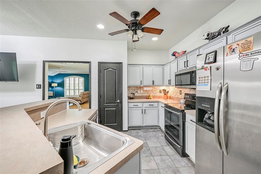 HERITAGE PH 3 BLK 6 LT 14 - Residential