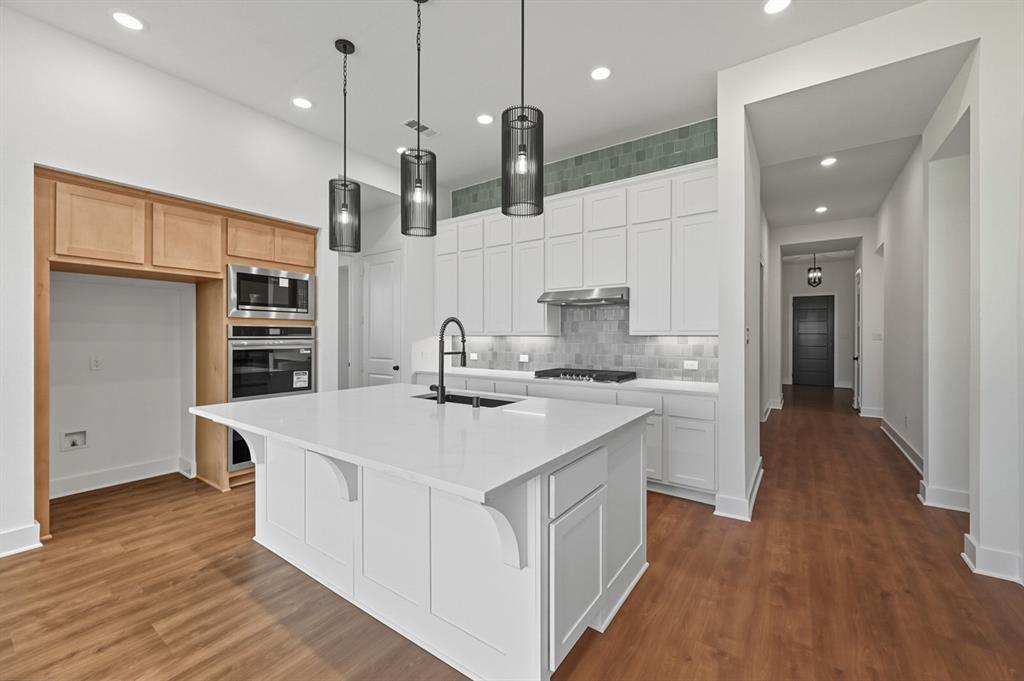 2229 Garnet Drive