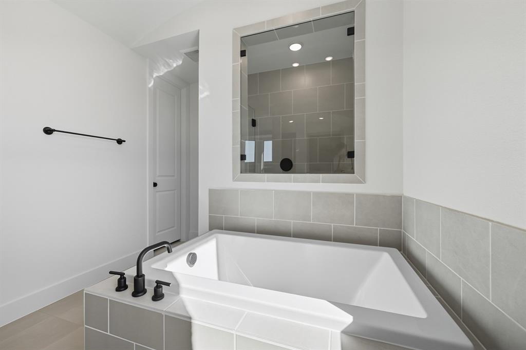 Ridge Crossing - Residential