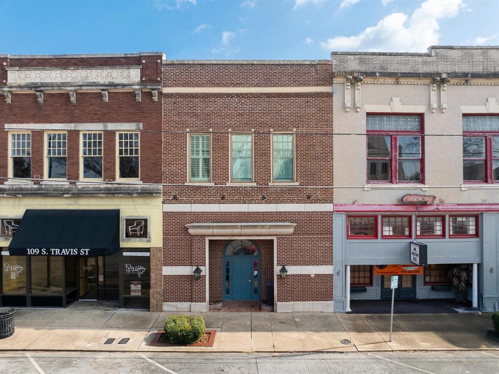 211 S Travis Street
