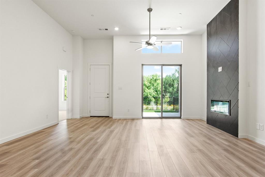 Cottonwood Creek Villas - Residential