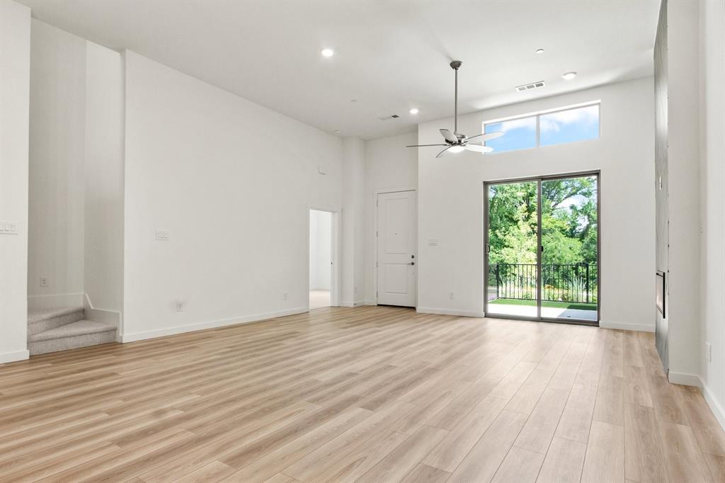 Cottonwood Creek Villas - Residential