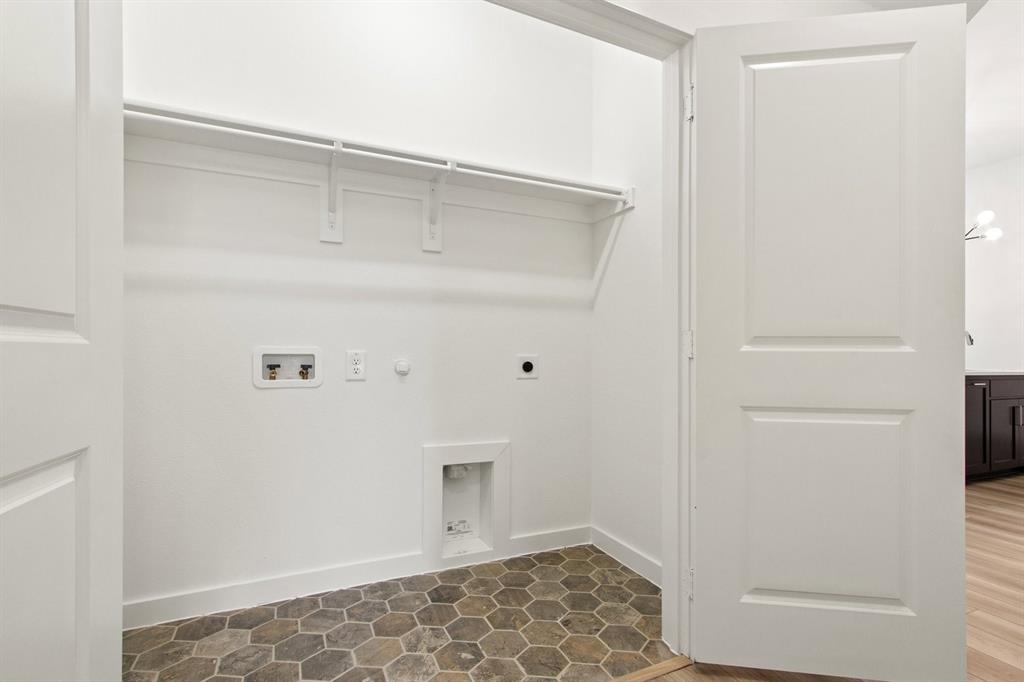 Cottonwood Creek Villas - Residential