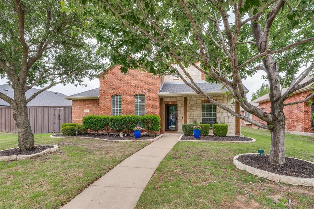 Photo of 13827 Plum Valley Drive, Frisco, TX 75033 (MLS # 21252796)