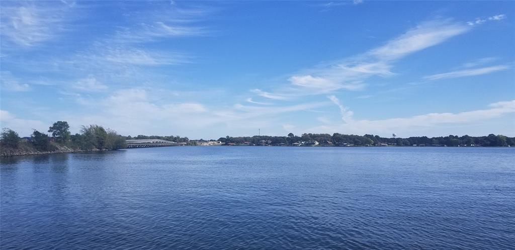 Cloverleaf - Residential