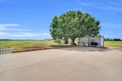 A home in Waxahachie