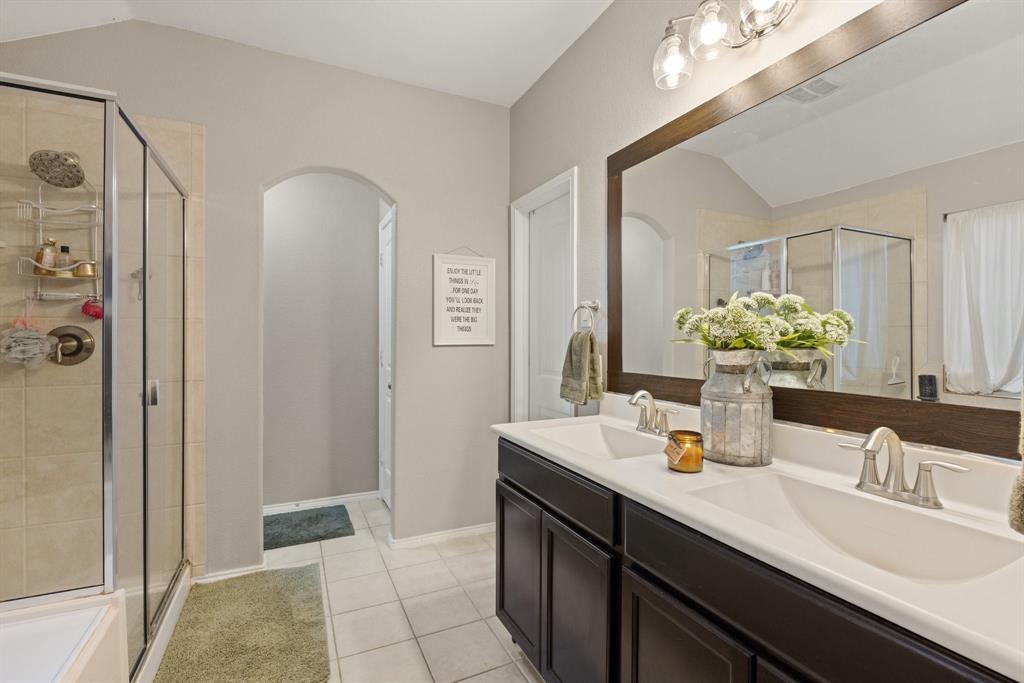 Mistletoe Hill Ph VI & Vii - Residential