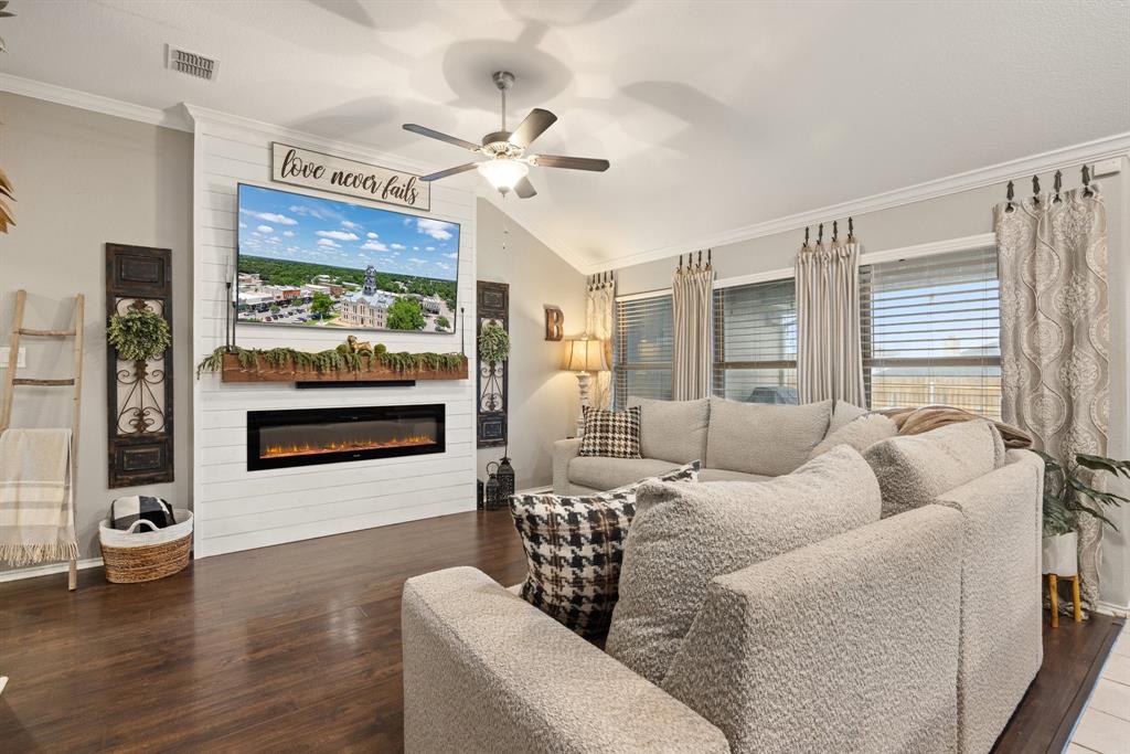 Mistletoe Hill Ph VI & Vii - Residential