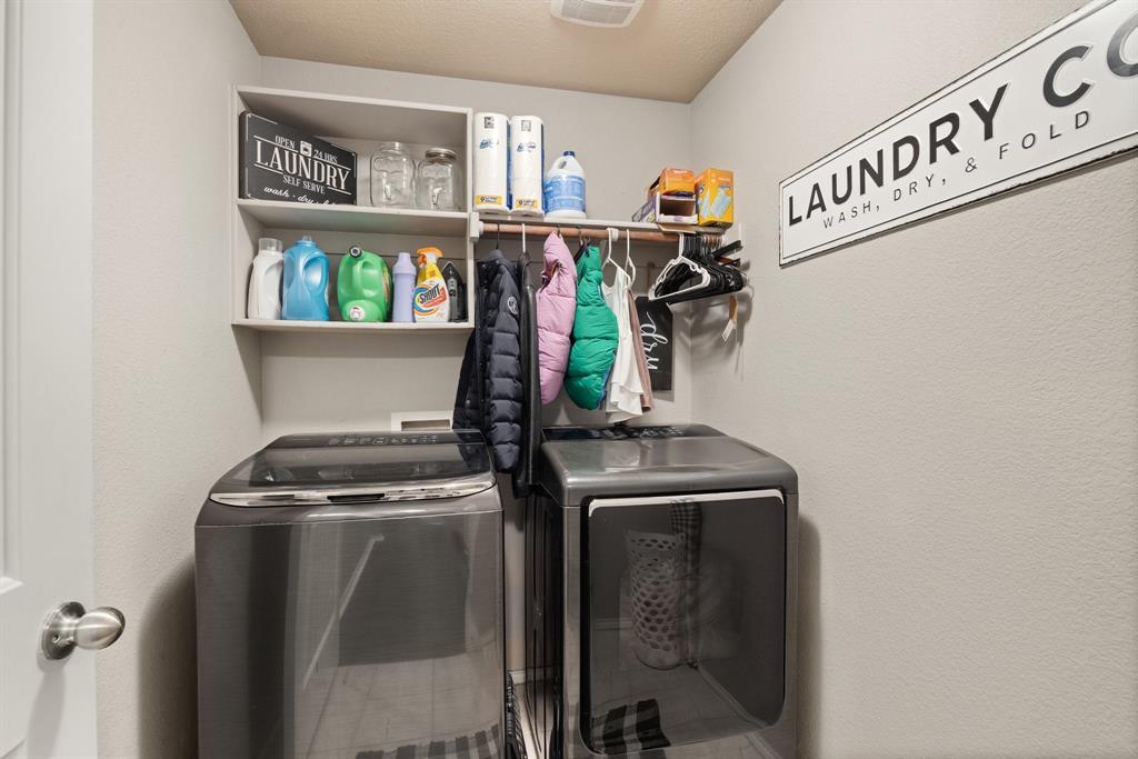 Mistletoe Hill Ph VI & Vii - Residential