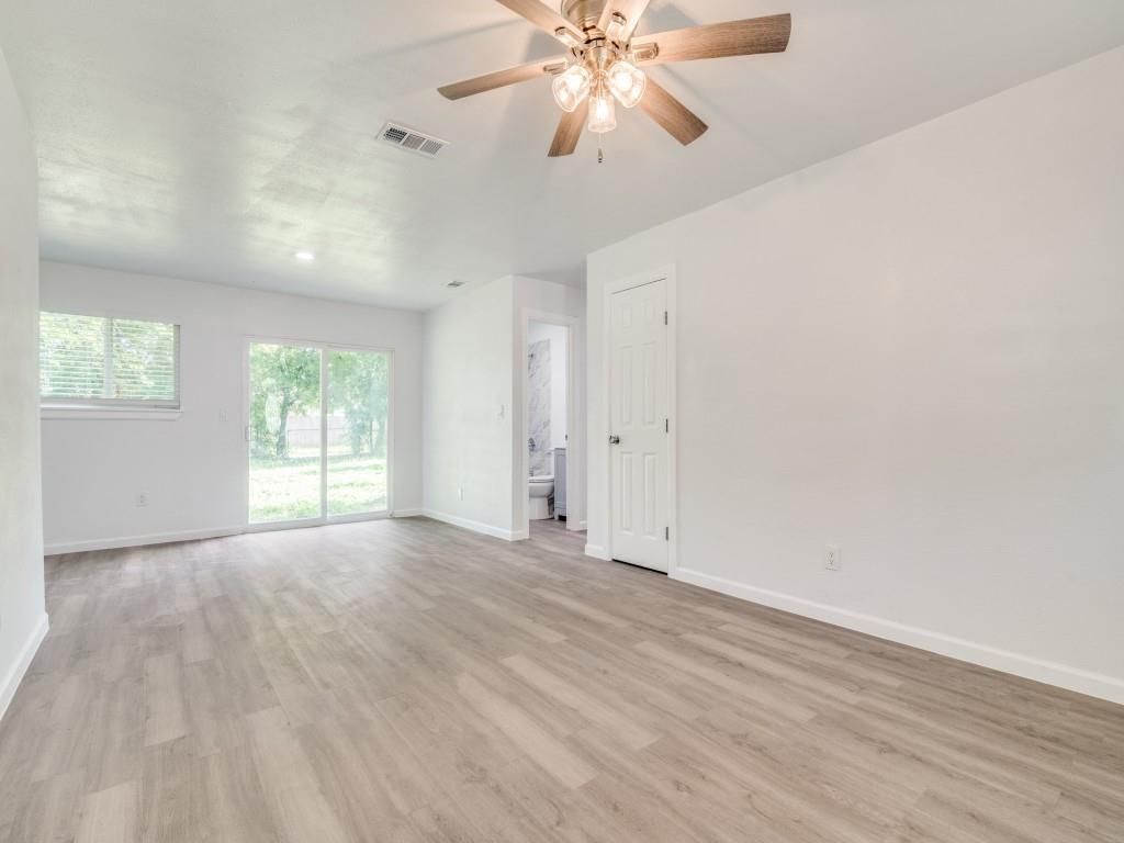 Photo of 525 Moonlight Drive, Garland, TX 75040 (MLS # 21261423)