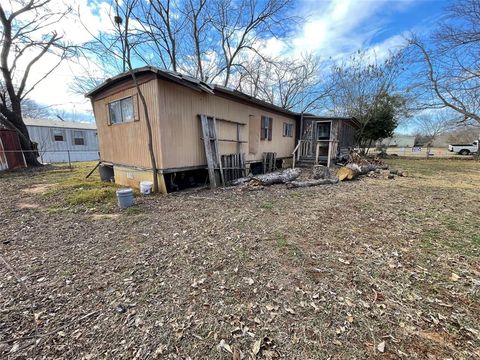 1517 Alamo Drive Granbury TX 76048