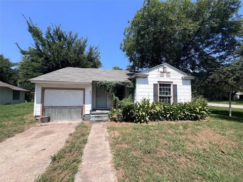 801 W Navasota Groesbeck TX 76642