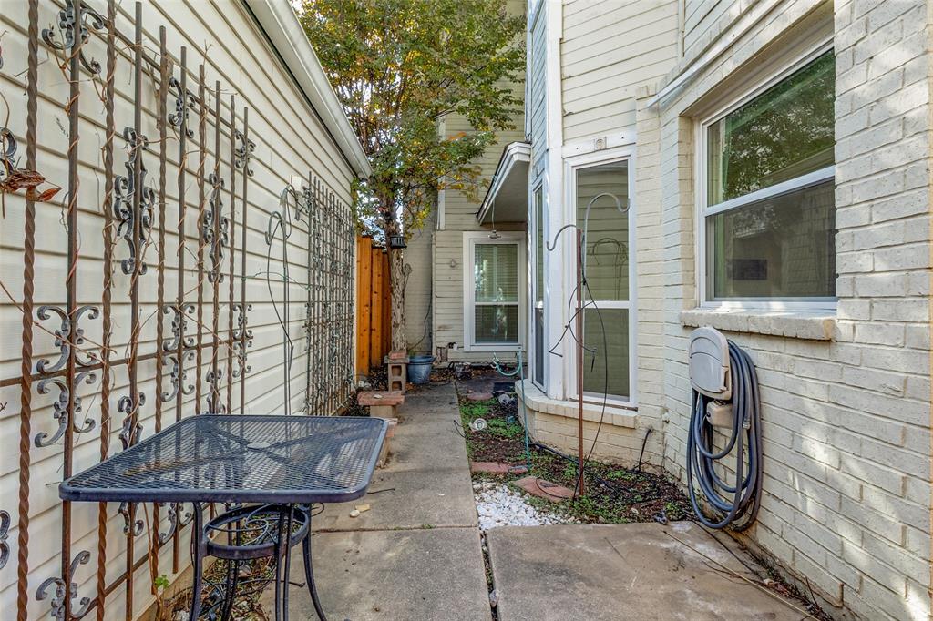 Bryan Place 02 - Residential