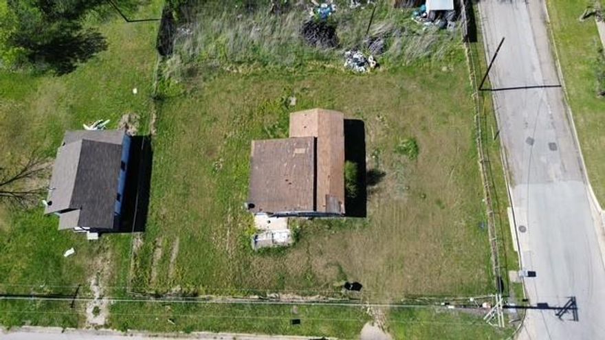 Investor & builder opportunity in Corsicana! Situated on approximately a 0.16-acre lot, this property presents strong potential for redevelopment or new construction. Ideal for builders looking to capitalize on infill development in an established neighborhood with ongoing growth.

The lot offers flexibility for a new build or potential reconfiguration, making it a great option for those seeking to maximize value through new construction. Surrounded by existing residential homes with continued development activity in the area.

Conveniently located with easy access to local amenities, schools, and major roadways. Property is being sold as-is.