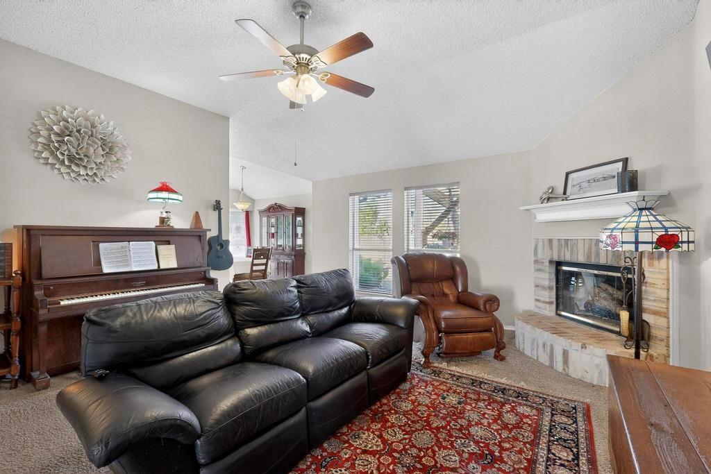 10604 Cobblestone Drive