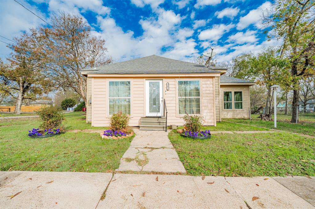 A M Moore - Residential