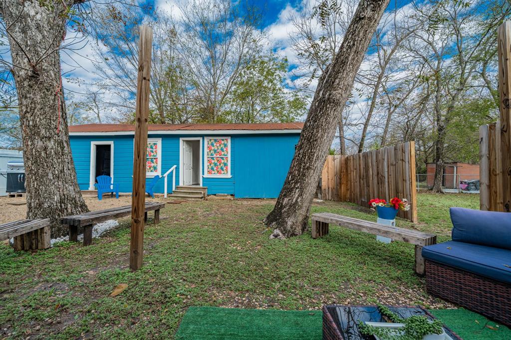 A M Moore - Residential