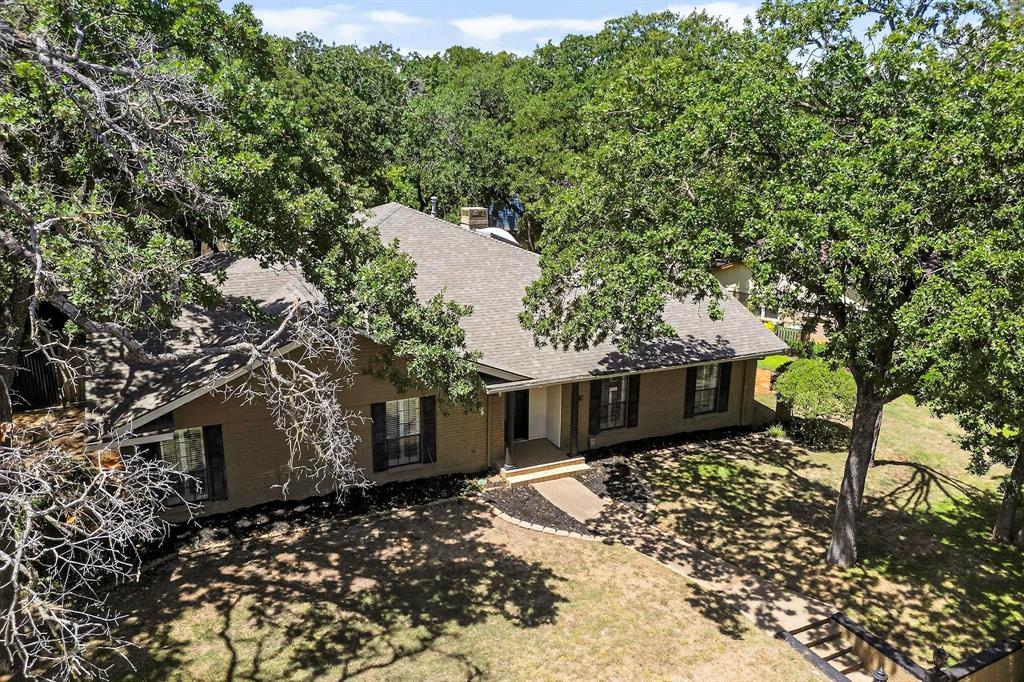 201 Trailwood Drive