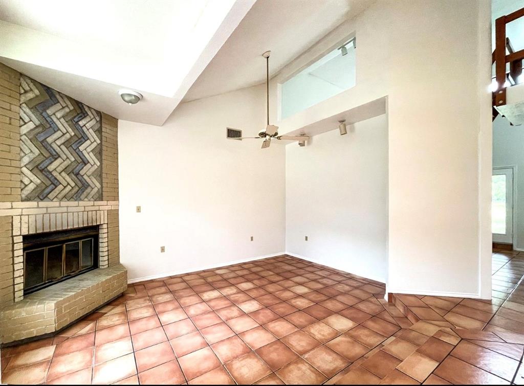 1215 Honeysuckle Drive